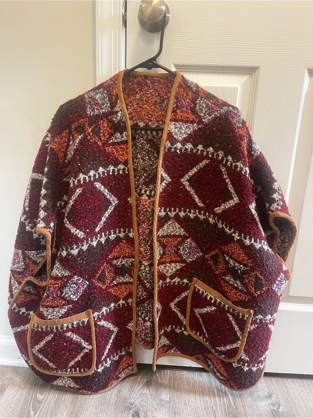 Poncho Wool Boho Open-Front Aztec Patchwork Jacket in Burgundy